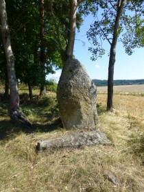 menhir-blatna-1s.jpg